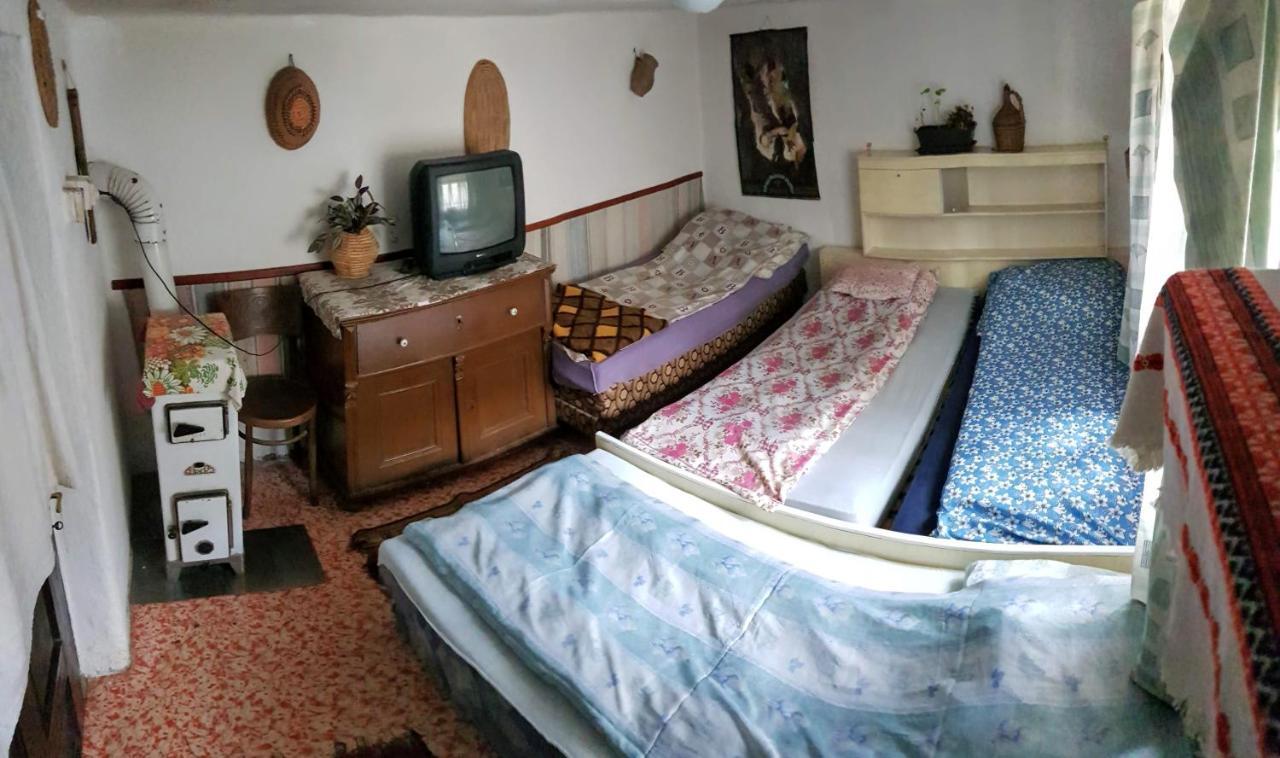 Garan Guesthouse Jósvafő Exteriör bild