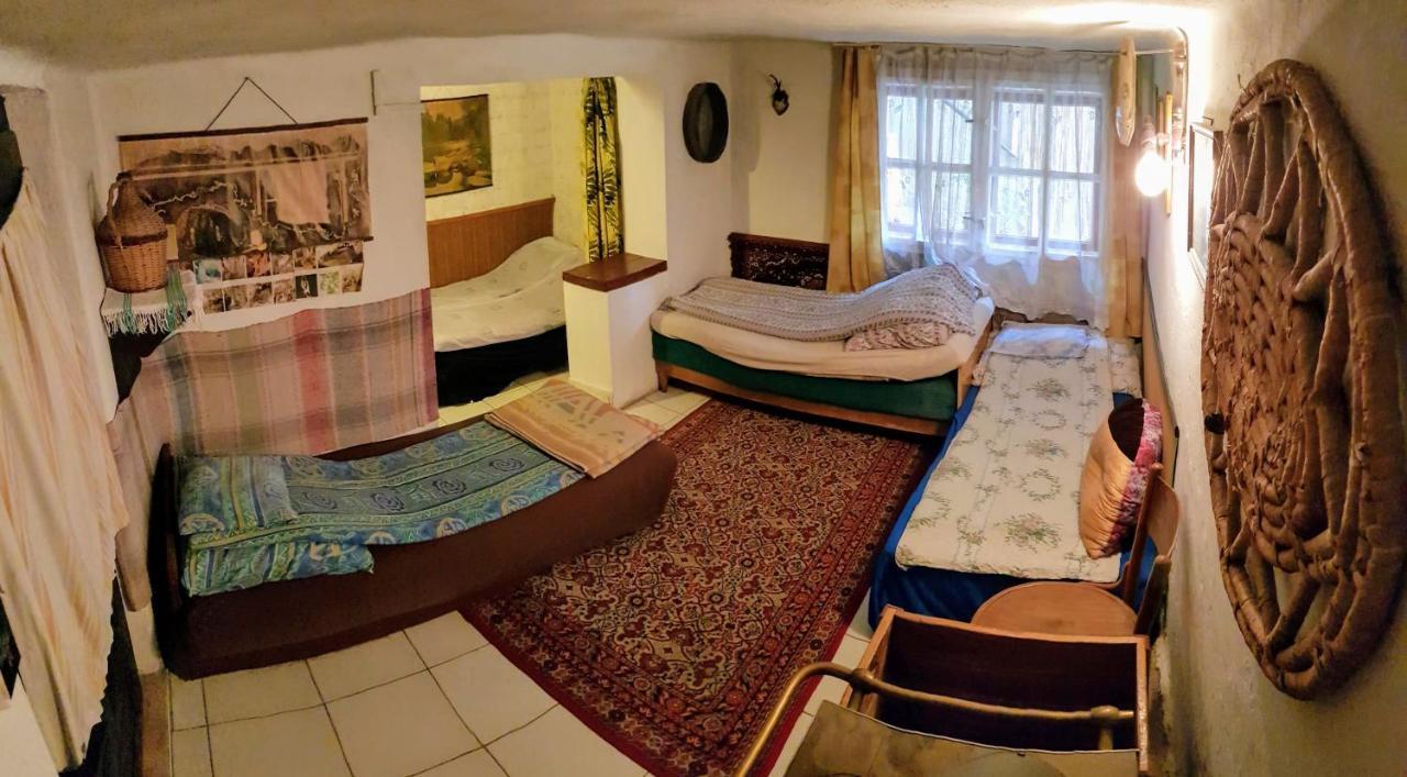 Garan Guesthouse Jósvafő Exteriör bild